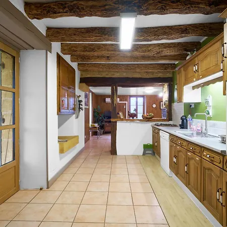Domaine De Vic Hébergement de vacances *