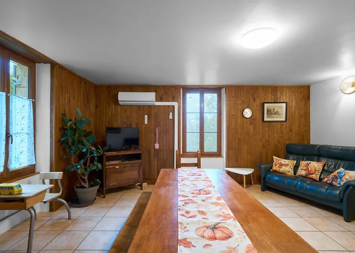 Domaine De Vic بيت للعطل *